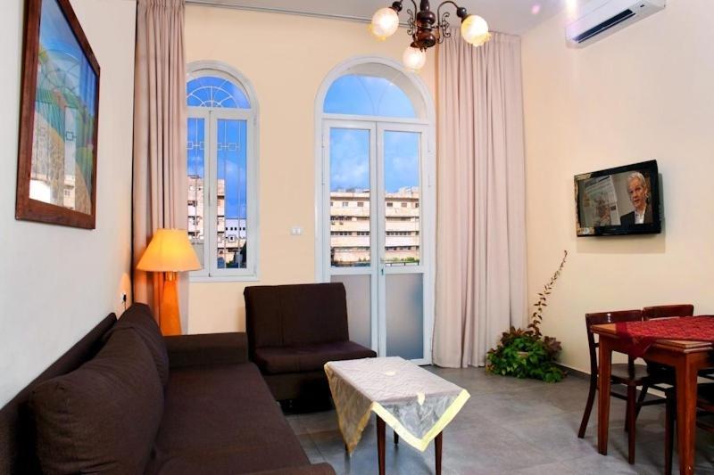 Port Inn Haifa Room photo